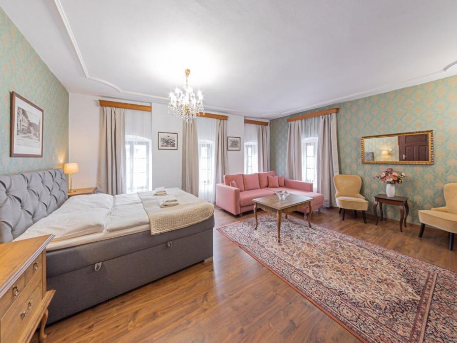 Hotel Salamander - Garni Банська Штявниця Екстер'єр фото