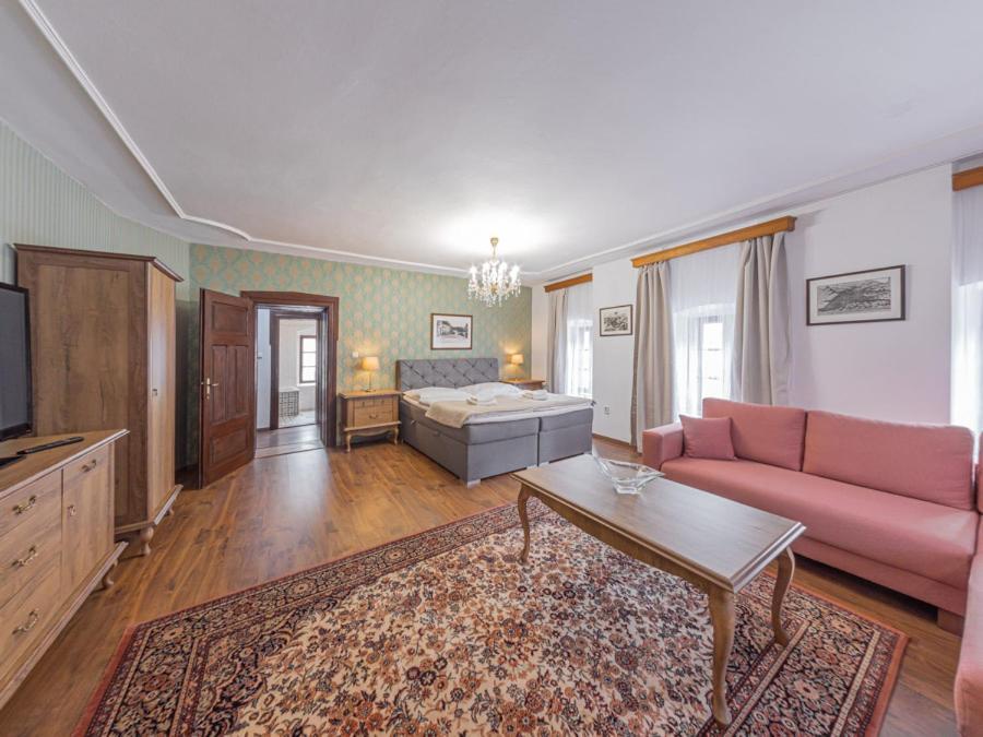 Hotel Salamander - Garni Банська Штявниця Екстер'єр фото