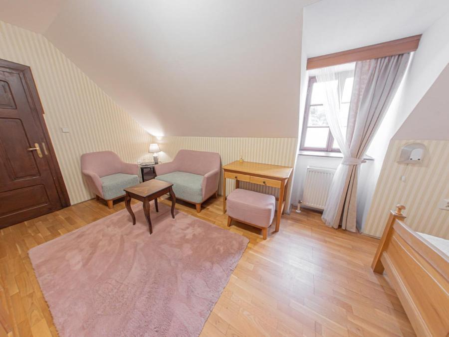 Hotel Salamander - Garni Банська Штявниця Екстер'єр фото